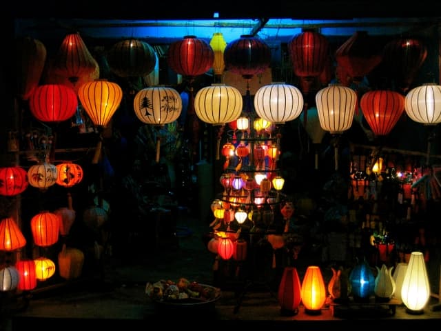 Les lanternes de Hoi An la nuit